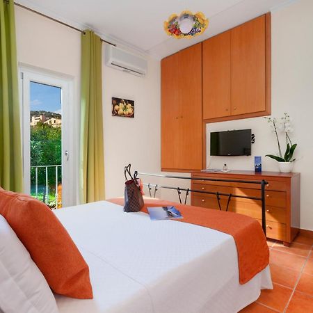 Relais Santa Lucia Bed and Breakfast Sorrento Buitenkant foto